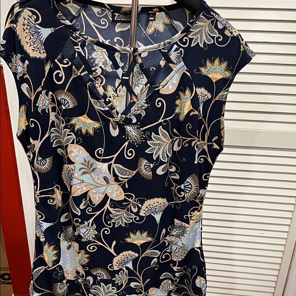 New York and Company Navy Floral Women's Blouse
